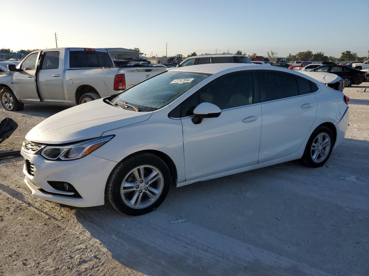 2017 CHEVROLET CRUZE LT