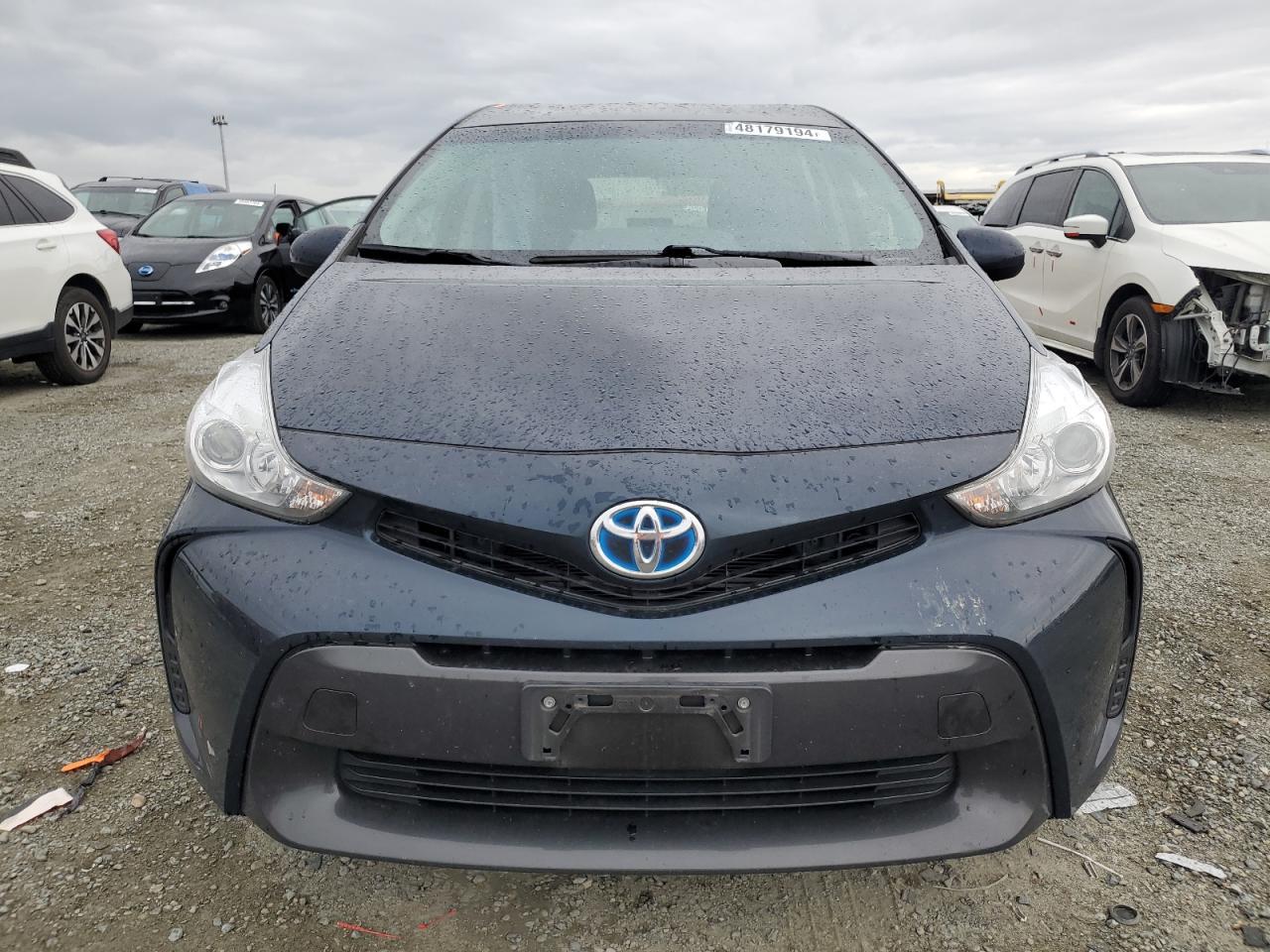 2017 TOYOTA PRIUS V - Image 5