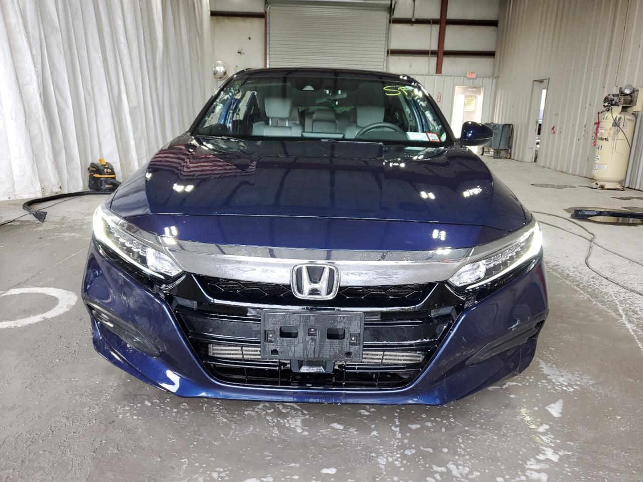 2018 HONDA ACCORD LX - Image 5