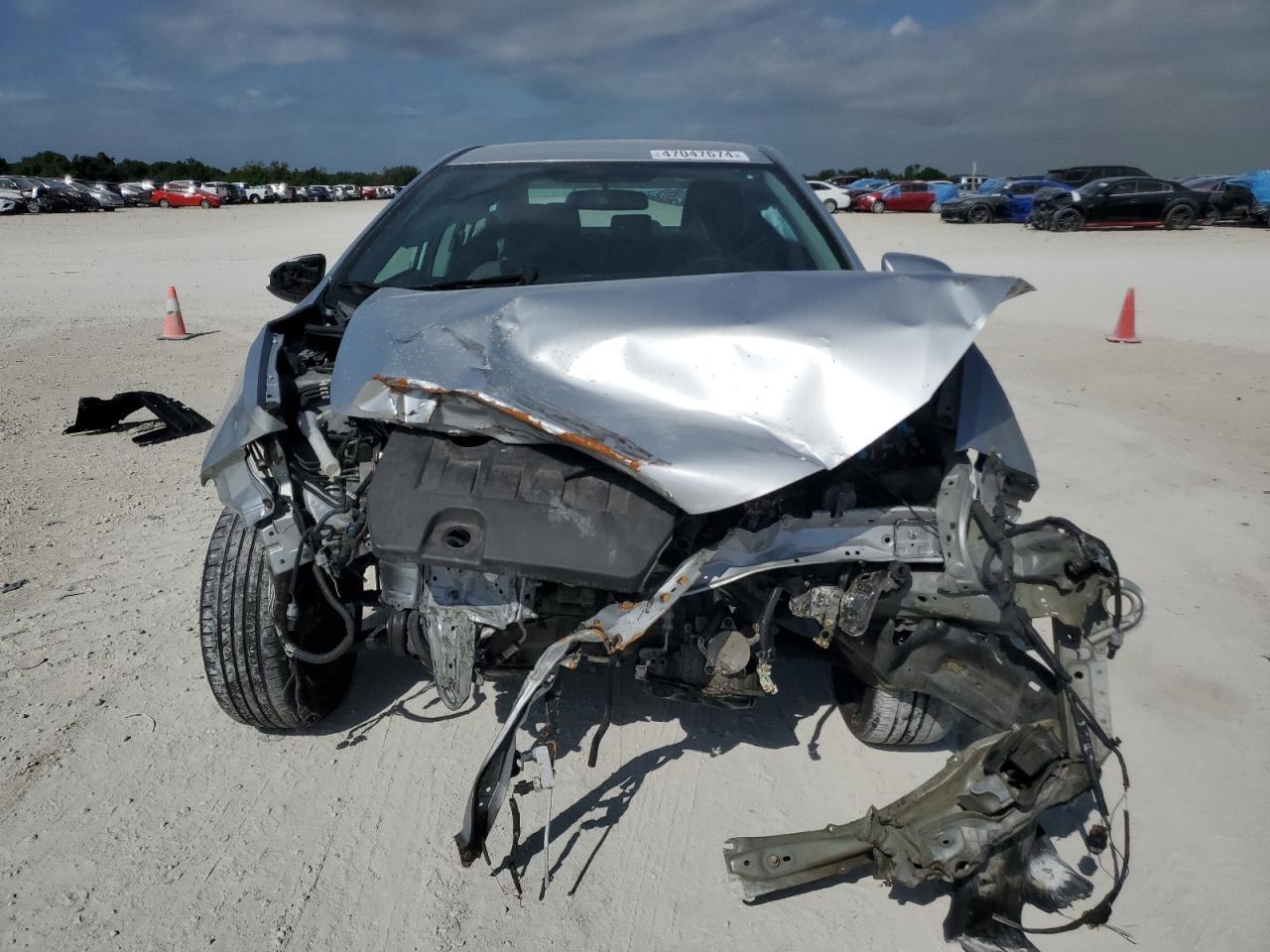2014 TOYOTA COROLLA L - Фото 5