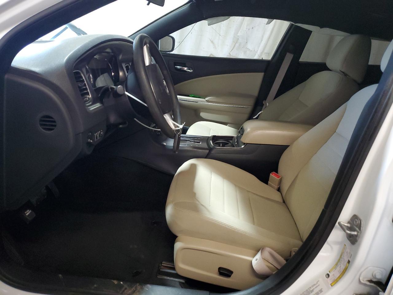 2014 DODGE CHARGER SE - Image 7