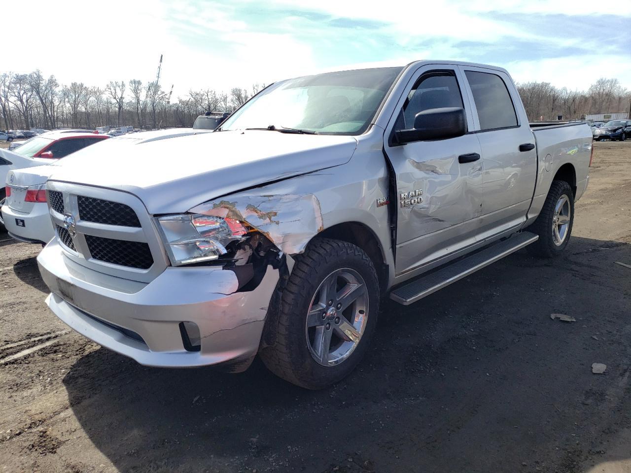 2014 RAM 1500 ST