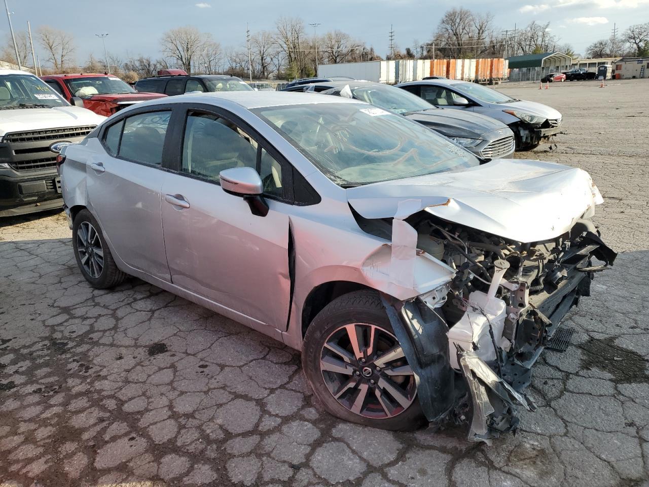 2021 NISSAN VERSA SV - Image 4