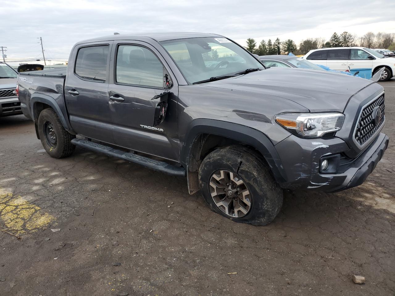 2018 TOYOTA TACOMA DOU - Фото 4