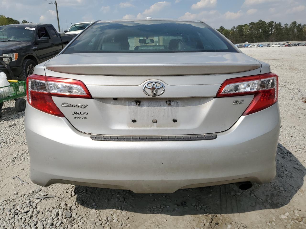 2014 TOYOTA CAMRY L - Image 6