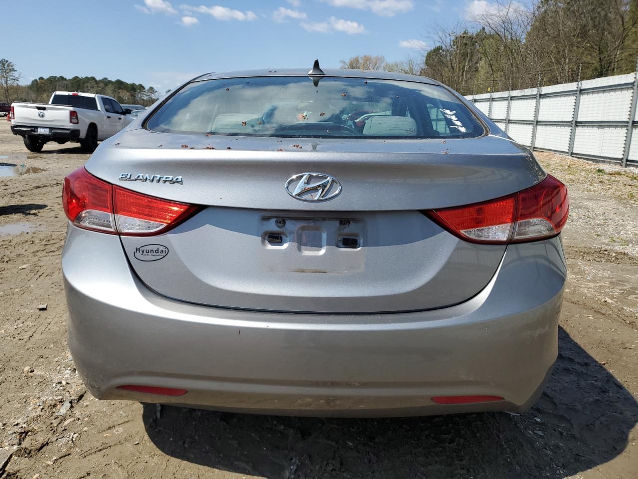 2013 HYUNDAI ELANTRA GL - Image 6