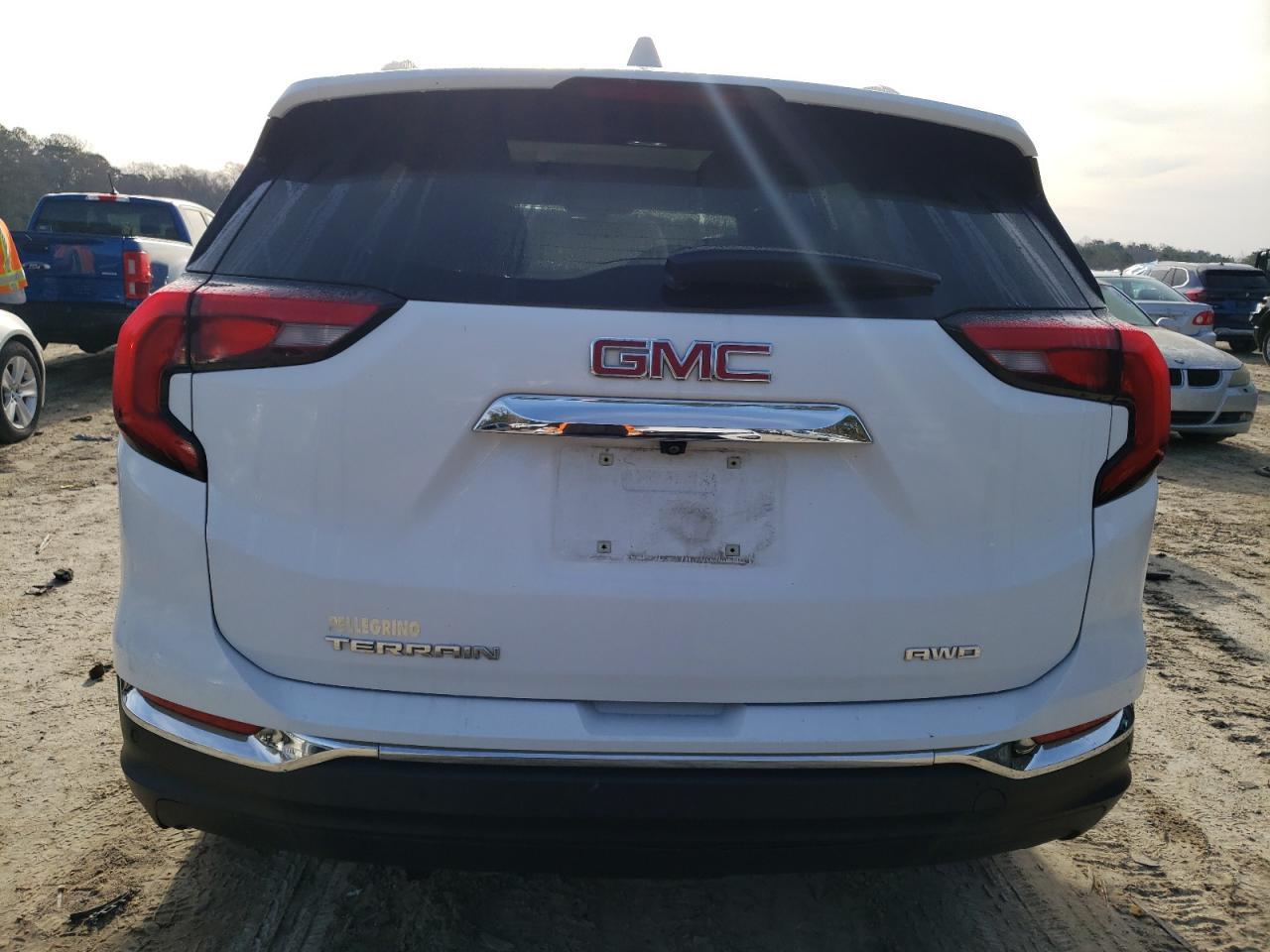 2019 GMC TERRAIN SL - Image 6
