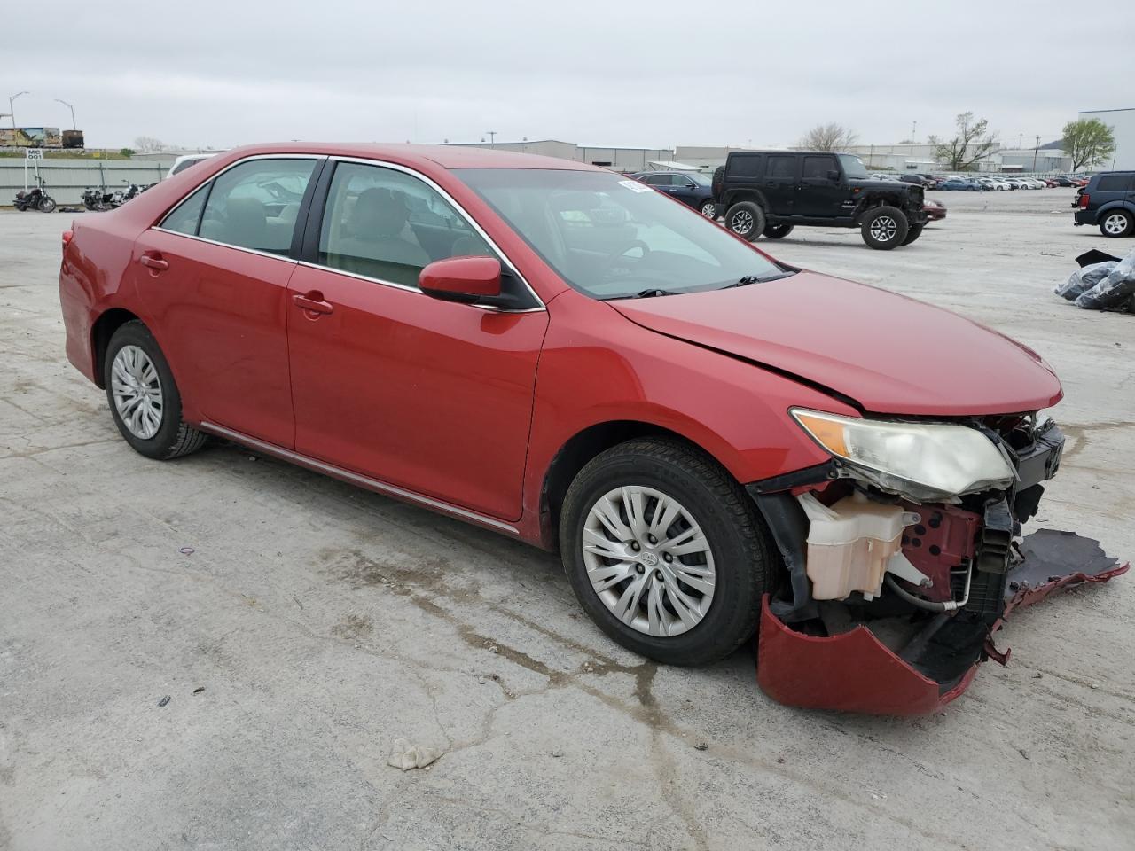 2014 TOYOTA CAMRY L - Image 4