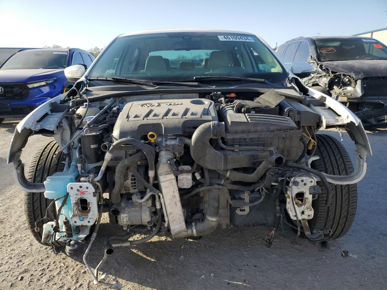 2014 VOLKSWAGEN PASSAT SEL - Фото 5