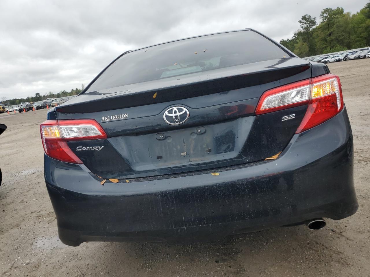 2014 TOYOTA CAMRY L - Image 6