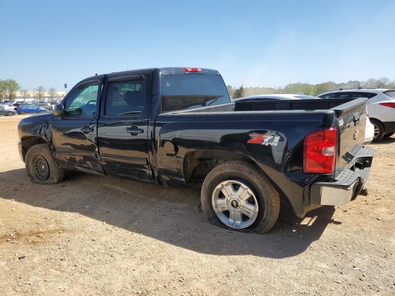 2013 CHEVROLET SILVERADO - Фото 2