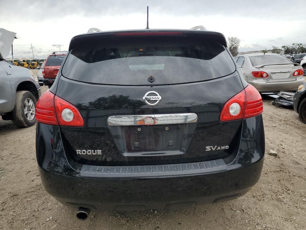 2013 NISSAN ROGUE S - Фото 6