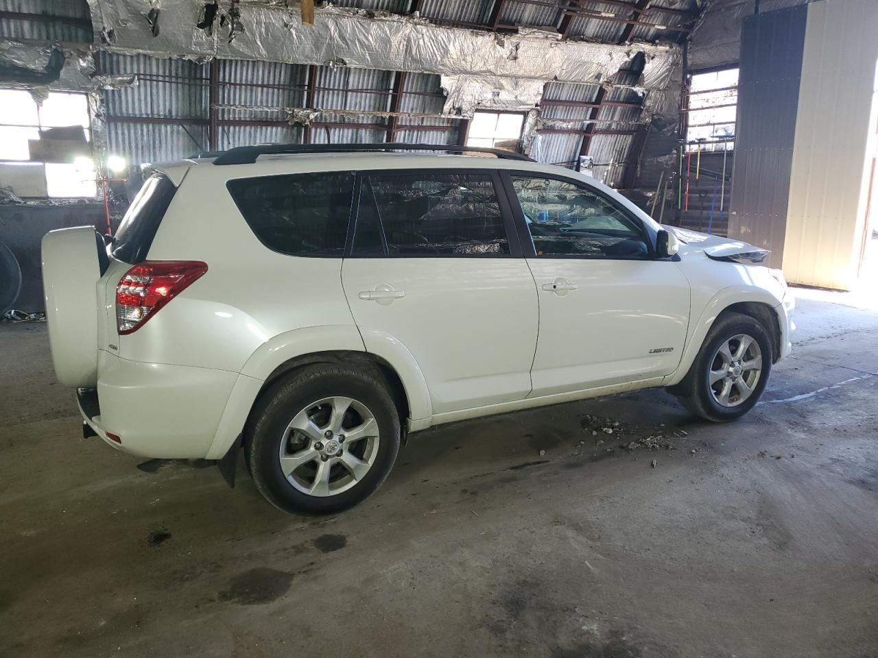 2011 TOYOTA RAV4 LIMIT - Фото 3