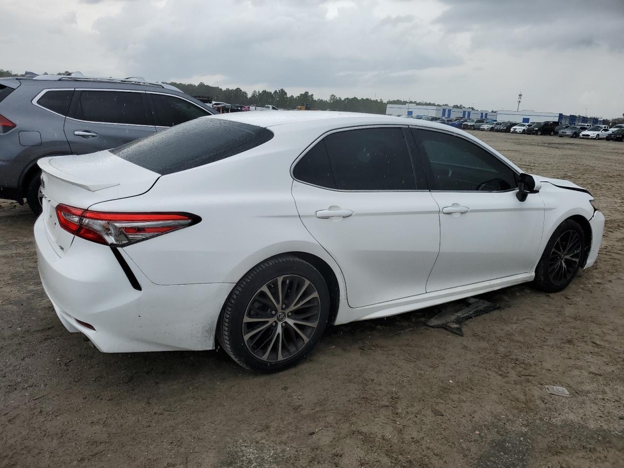 2018 TOYOTA CAMRY L - Image 3