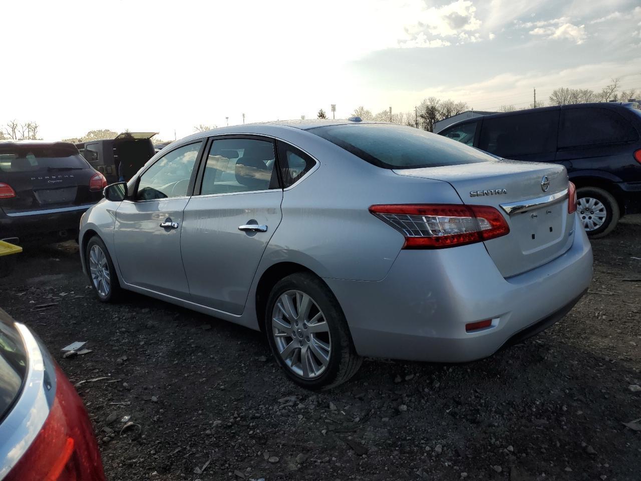 2013 NISSAN SENTRA S - Фото 2
