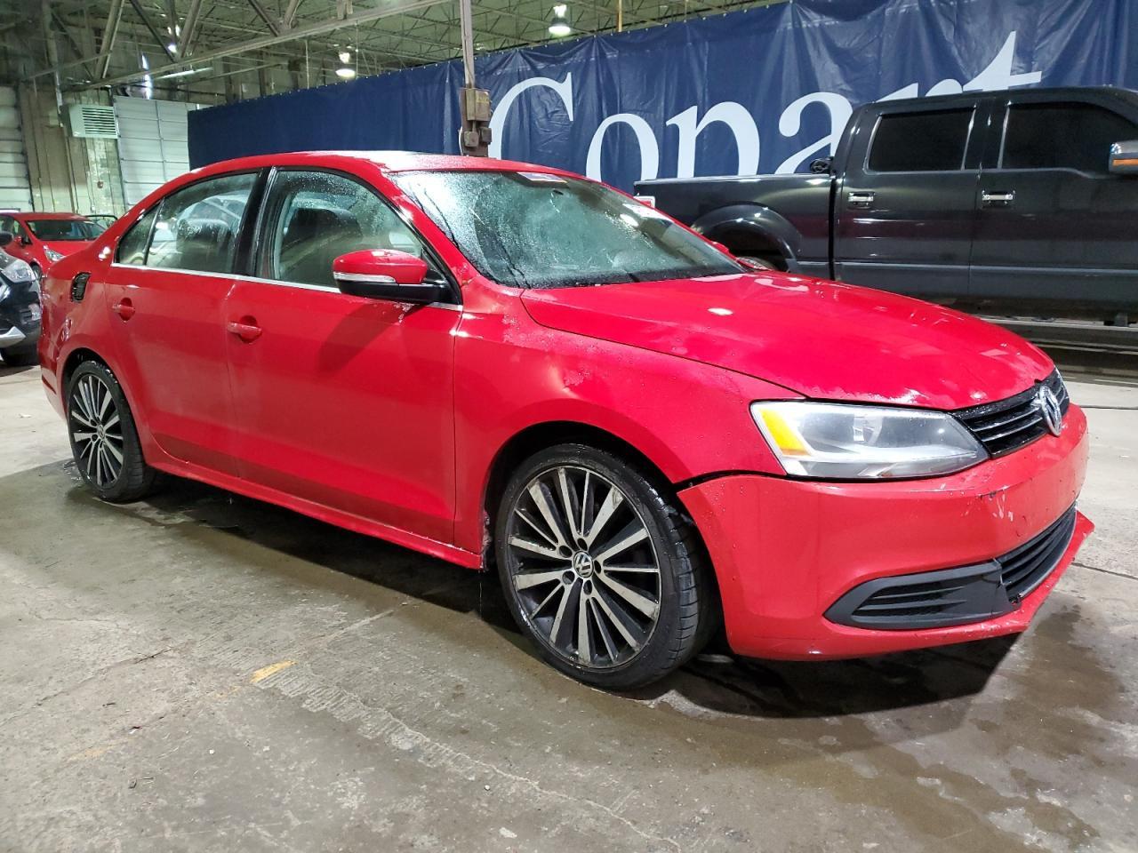 2014 VOLKSWAGEN JETTA SE - Image 4