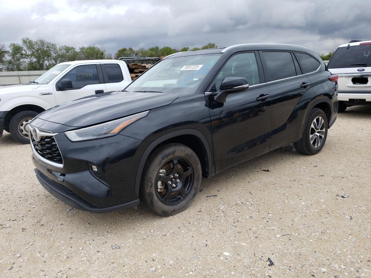 2023 TOYOTA HIGHLANDER car image