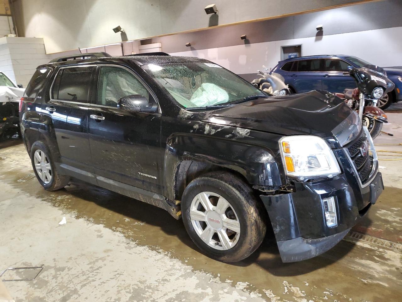 2014 GMC TERRAIN SL - Image 4