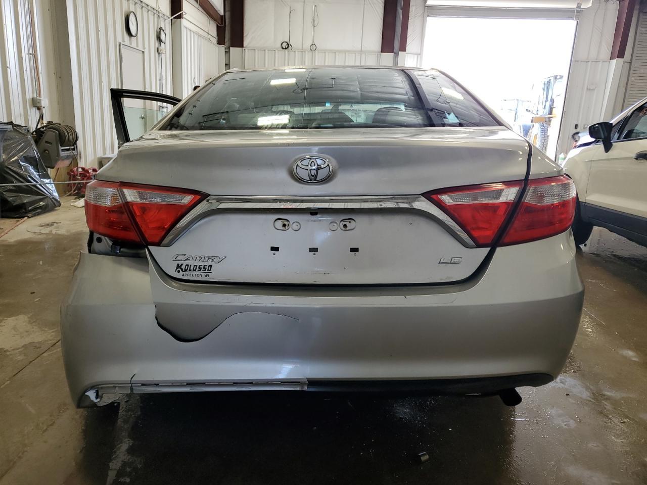 2017 TOYOTA CAMRY LE - Image 6