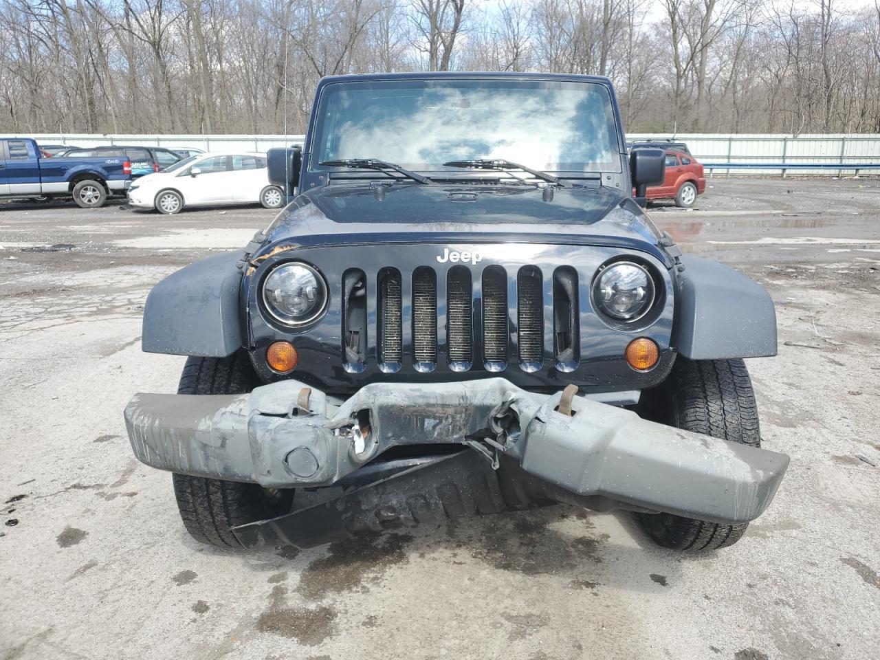 2010 JEEP WRANGLER U - Image 5