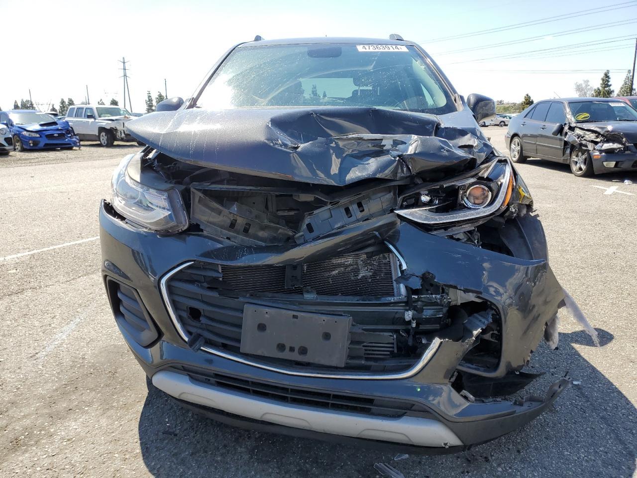 2018 CHEVROLET TRAX 1LT - Image 5