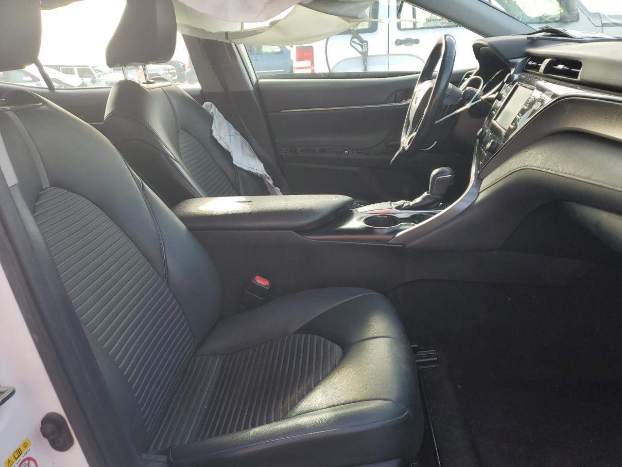 2019 TOYOTA CAMRY L - Image 7