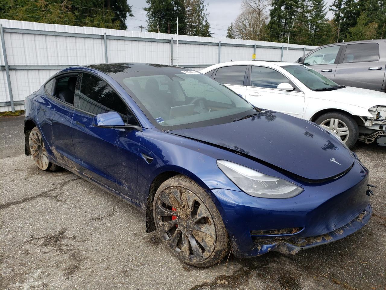 2022 TESLA MODEL 3 - Фото 4