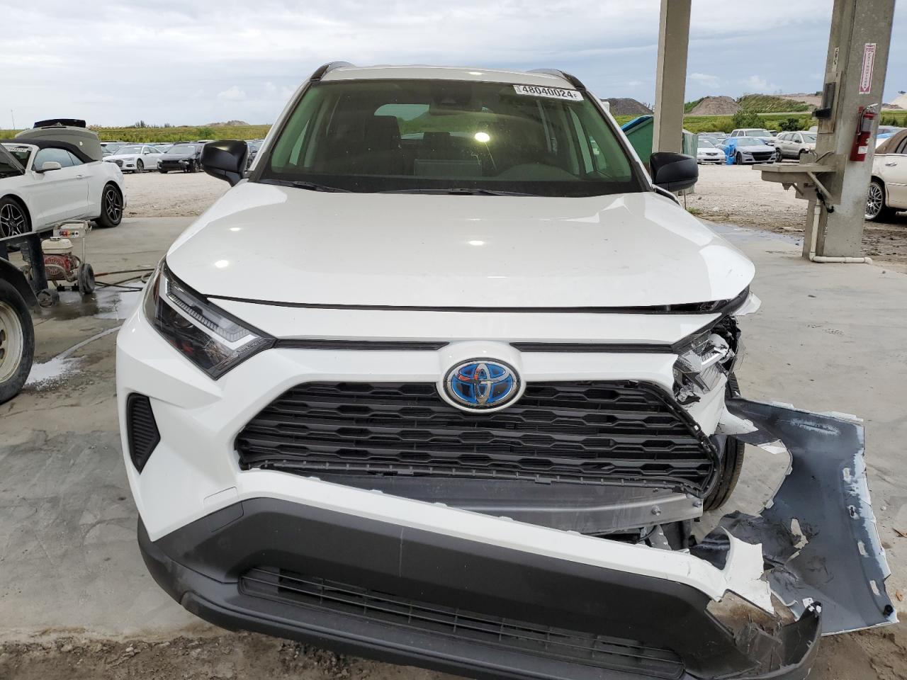 2023 TOYOTA RAV4 LE - Фото 5