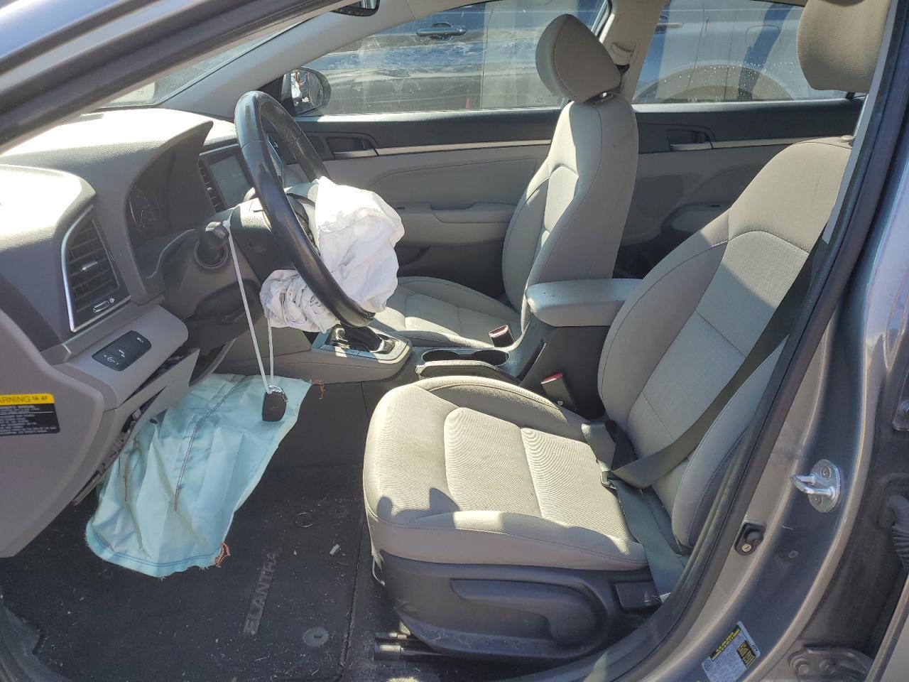 2018 HYUNDAI ELANTRA SE - Image 7