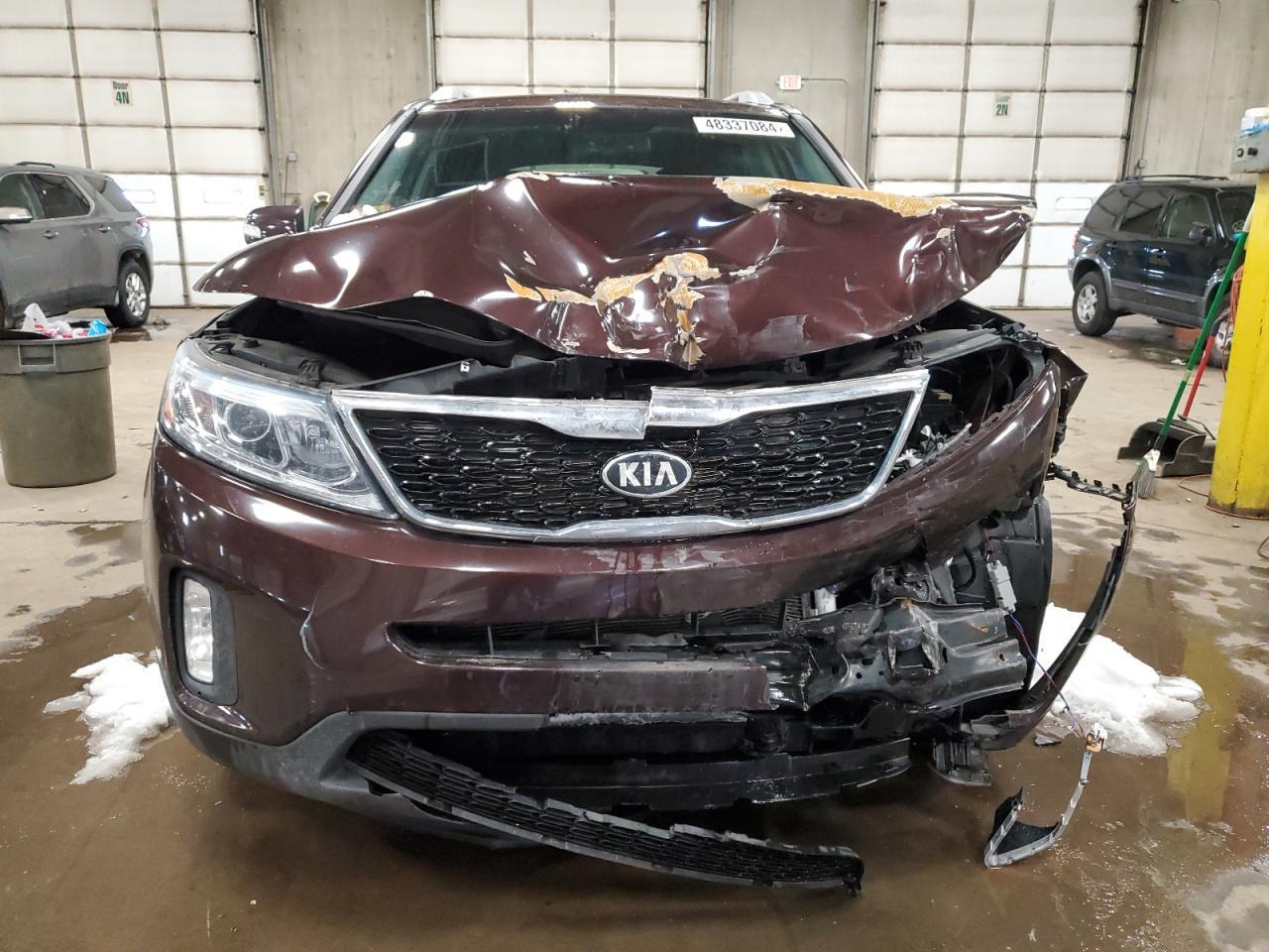 2015 KIA SORENTO LX - Image 5
