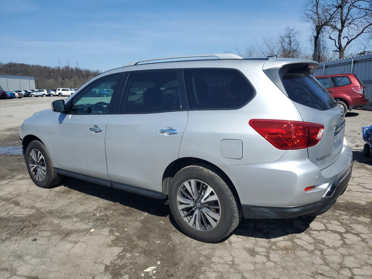 2017 NISSAN PATHFINDER - Фото 2