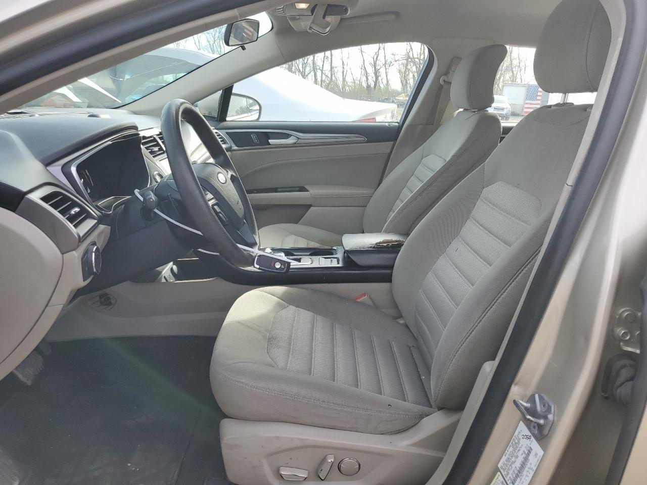2017 FORD FUSION SE - Фото 7
