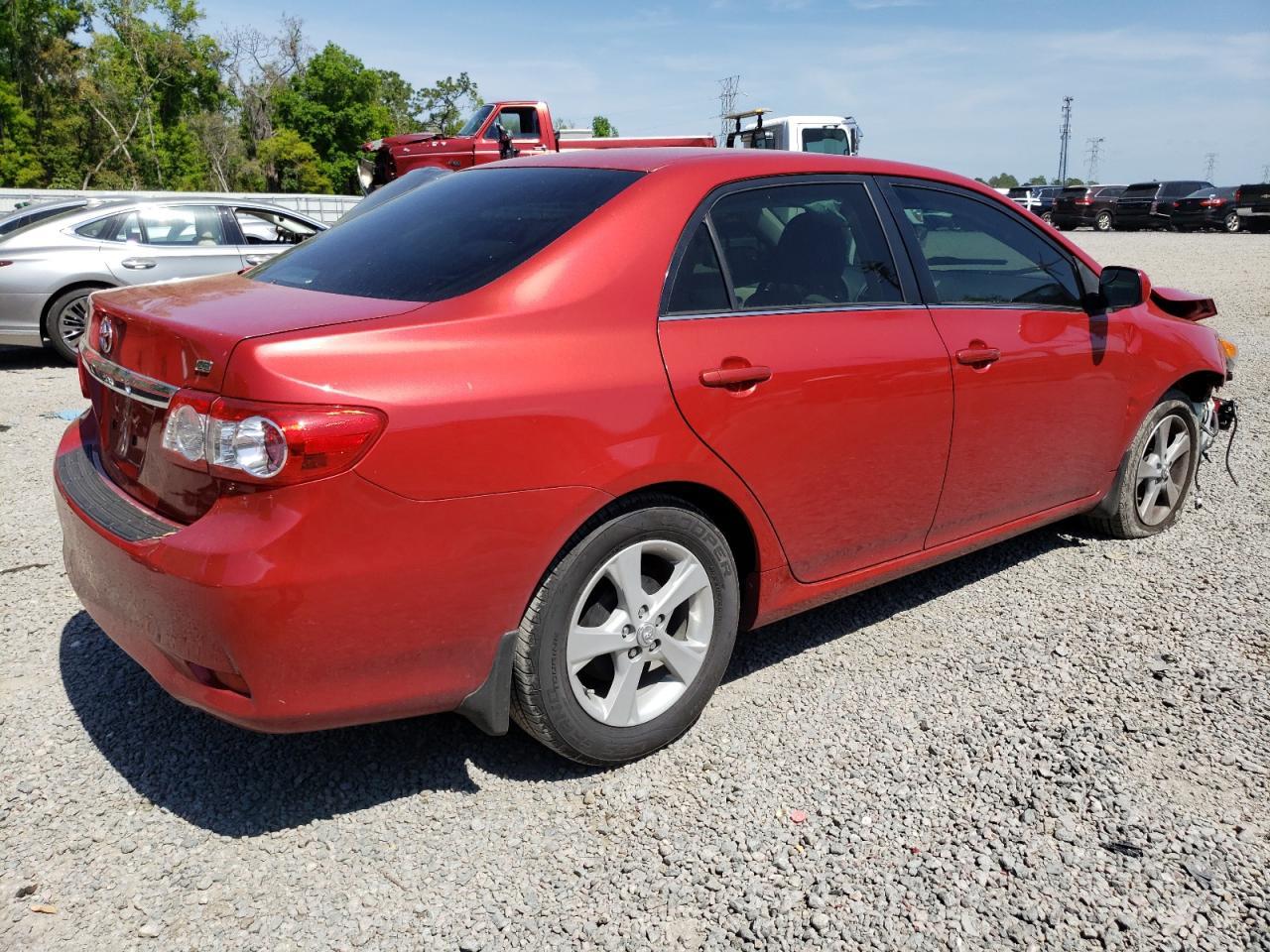 2013 TOYOTA COROLLA BA - Фото 3