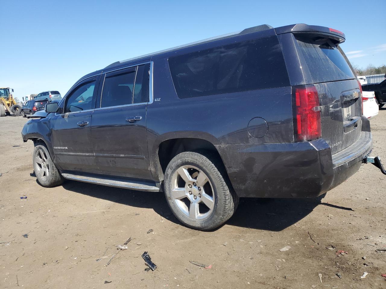 2016 CHEVROLET SUBURBAN C - Image 2