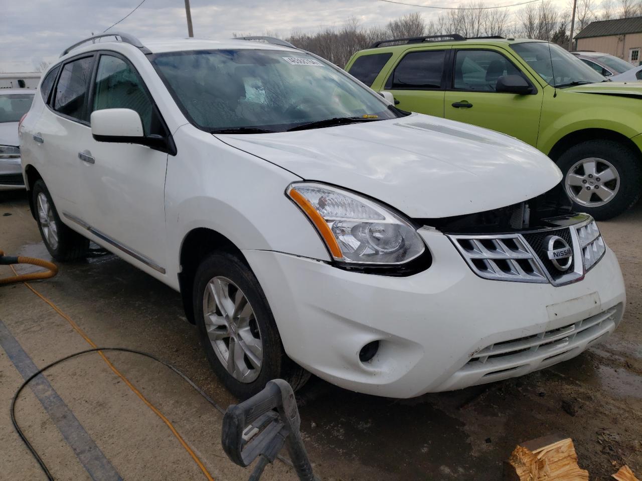2013 NISSAN ROGUE S - Image 4