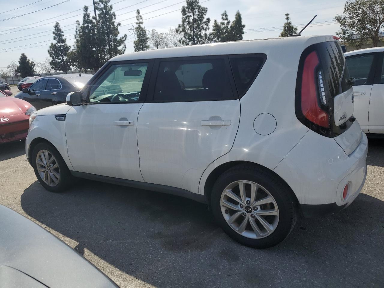 2017 KIA SOUL + - Image 2