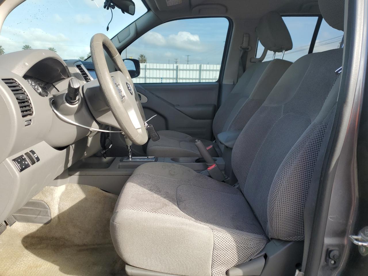 2017 NISSAN FRONTIER S - Фото 7