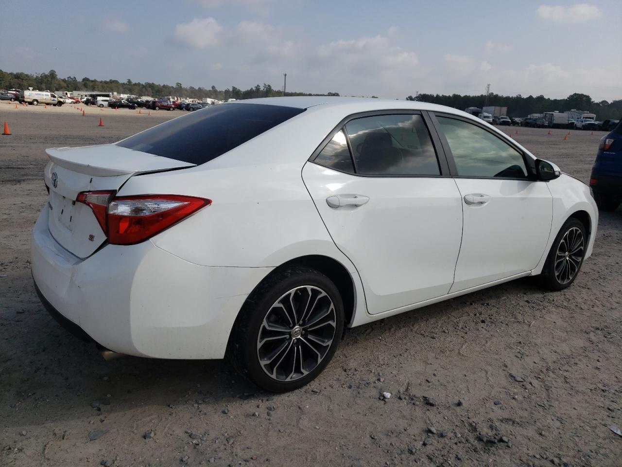 2016 TOYOTA COROLLA L - Image 3