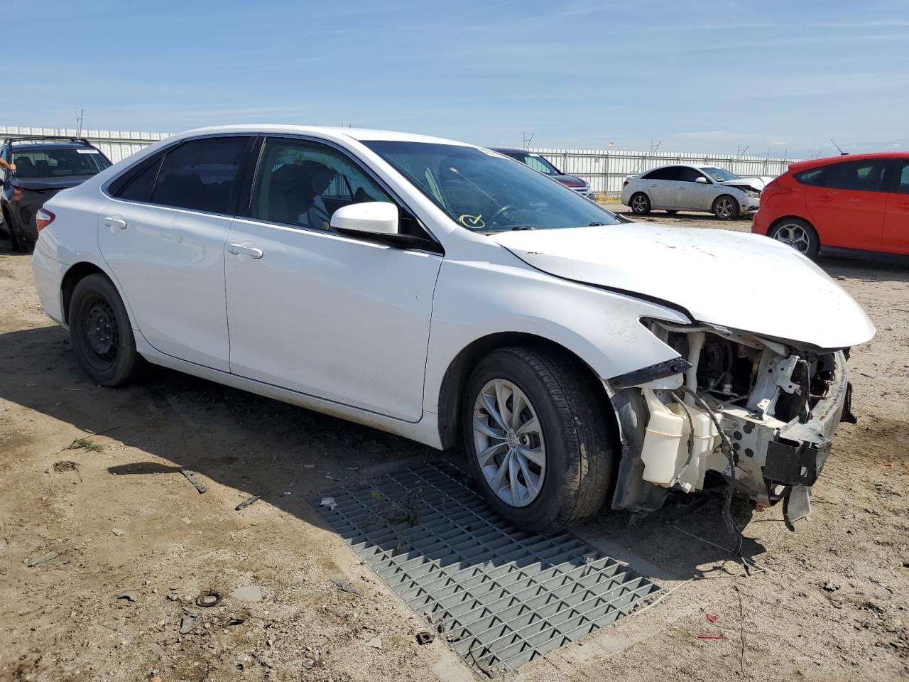2017 TOYOTA CAMRY LE - Фото 4