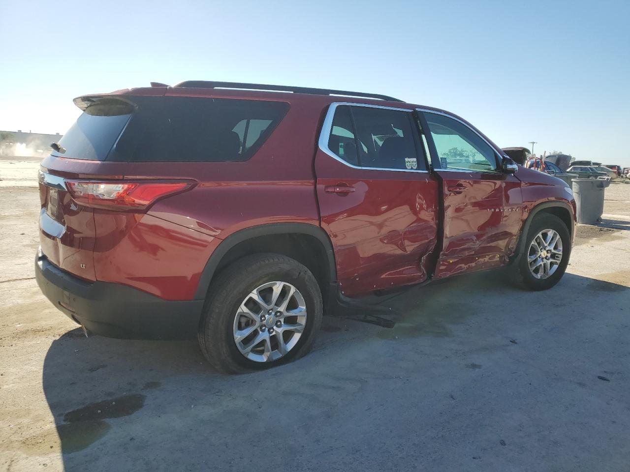2020 CHEVROLET TRAVERSE L - Фото 3