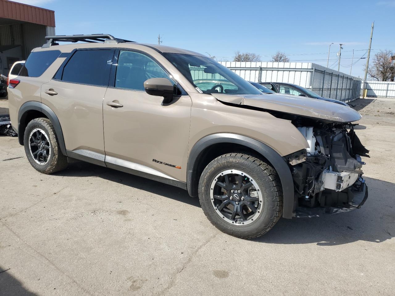 2023 NISSAN PATHFINDER - Фото 4