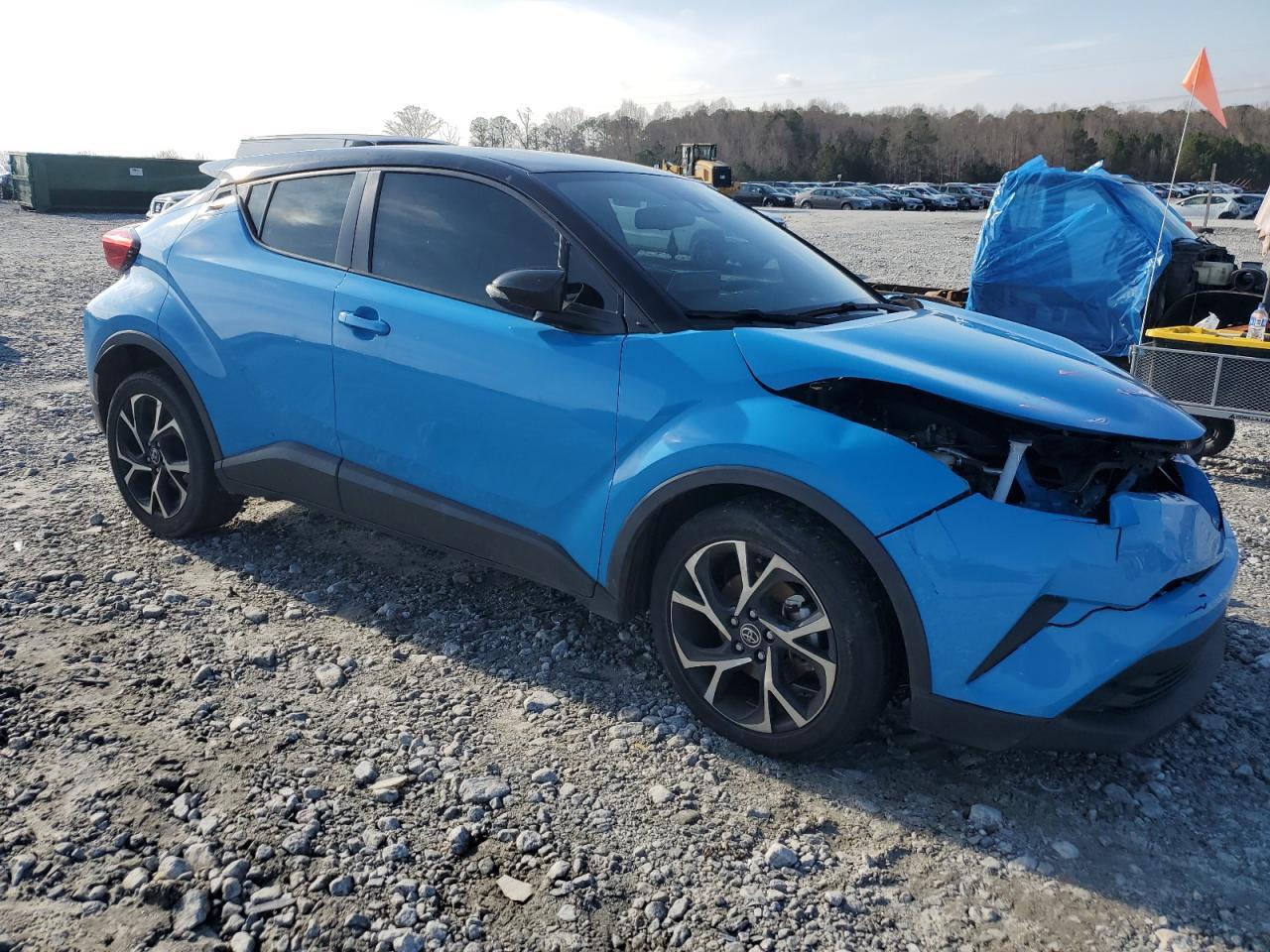 2019 TOYOTA C-HR XLE - Image 4