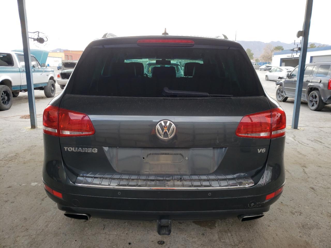 2012 VOLKSWAGEN TOUAREG V6 - Image 6