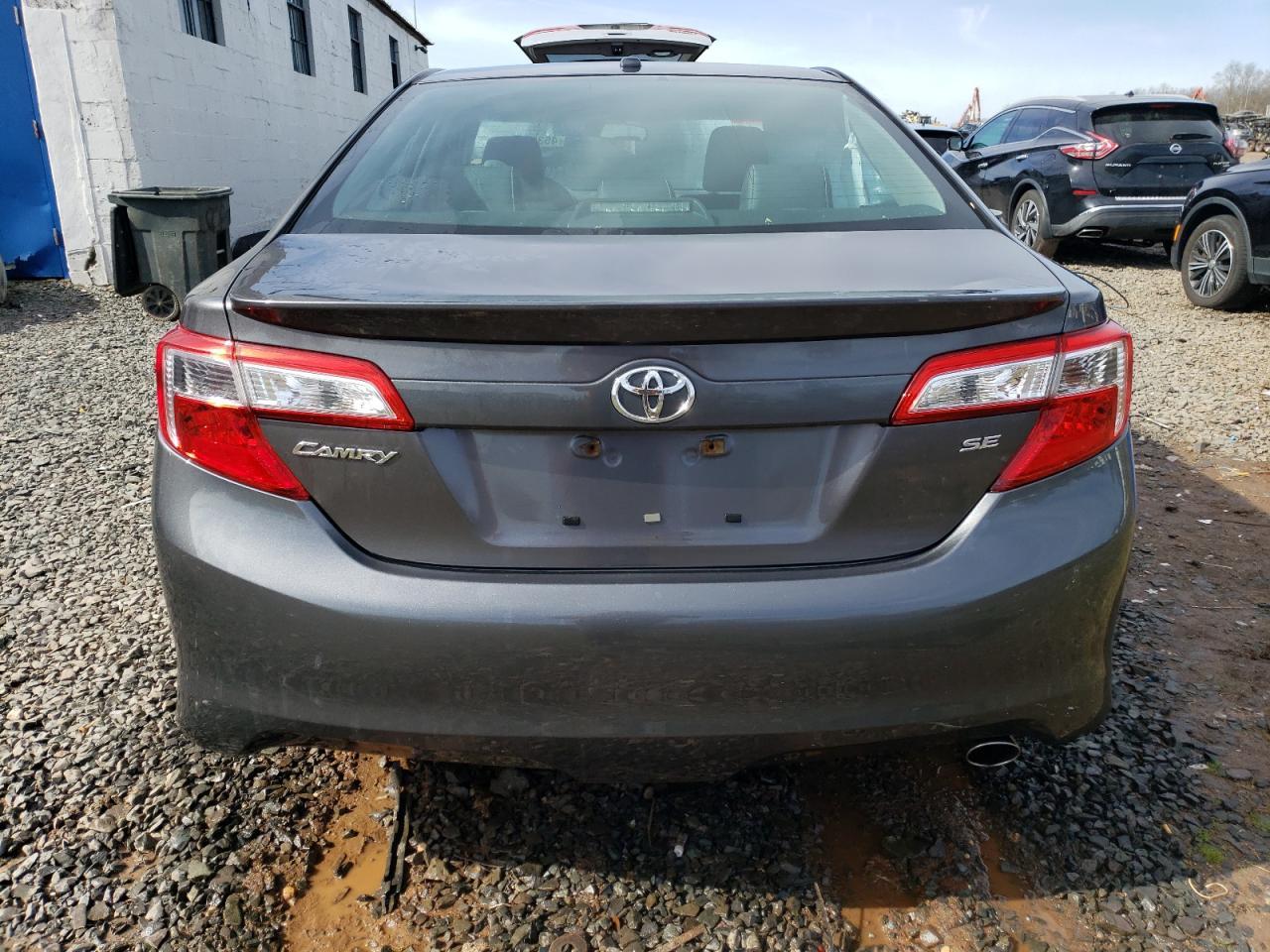2014 TOYOTA CAMRY L - Image 6