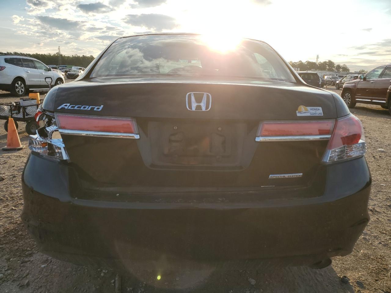 2012 HONDA ACCORD SE - Image 6
