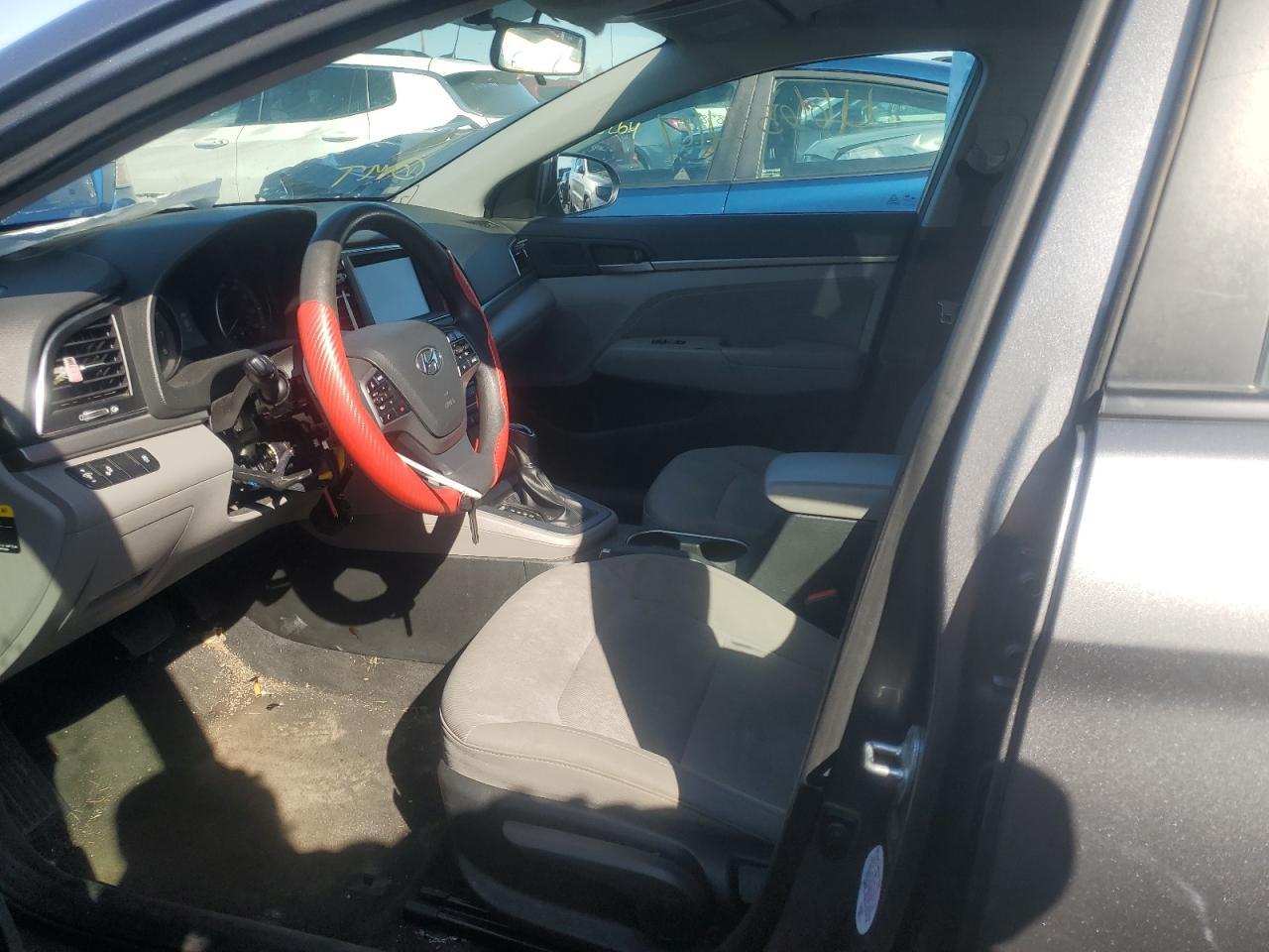 2018 HYUNDAI ELANTRA SE - Фото 7
