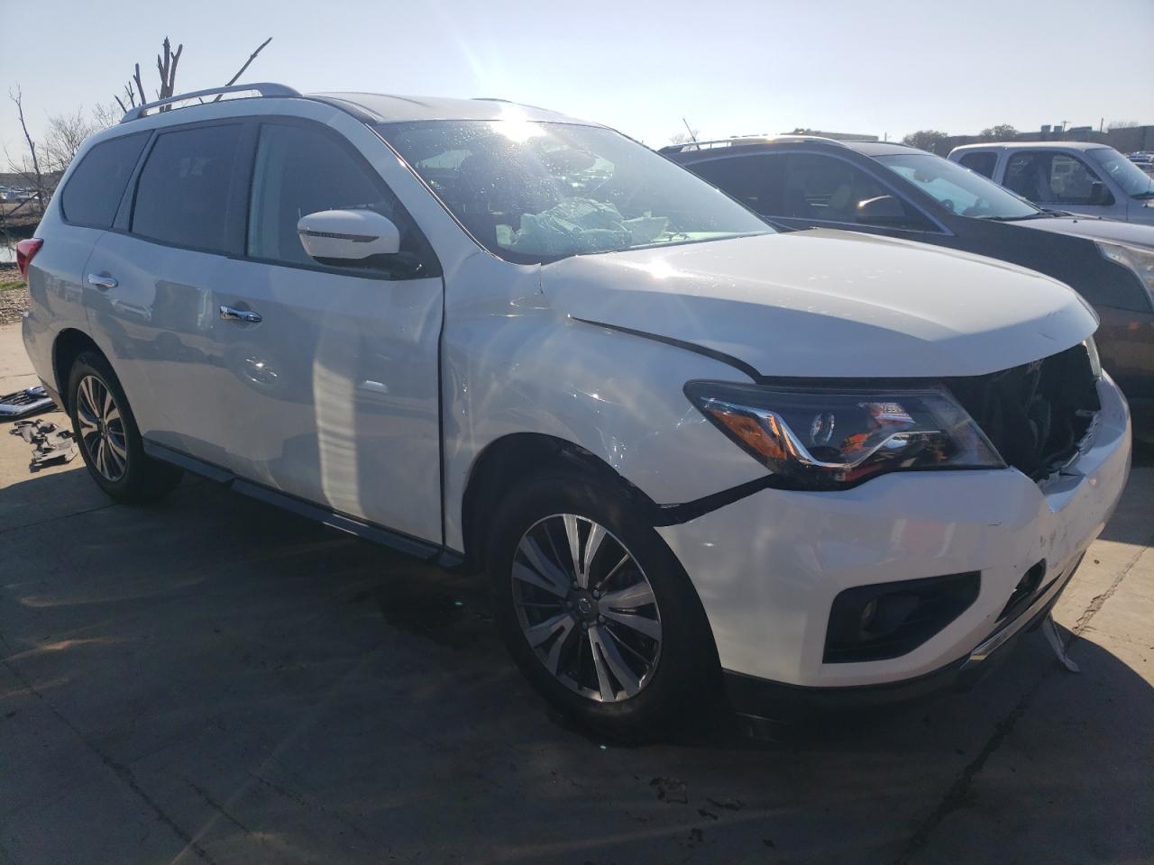 2017 NISSAN PATHFINDER - Image 4