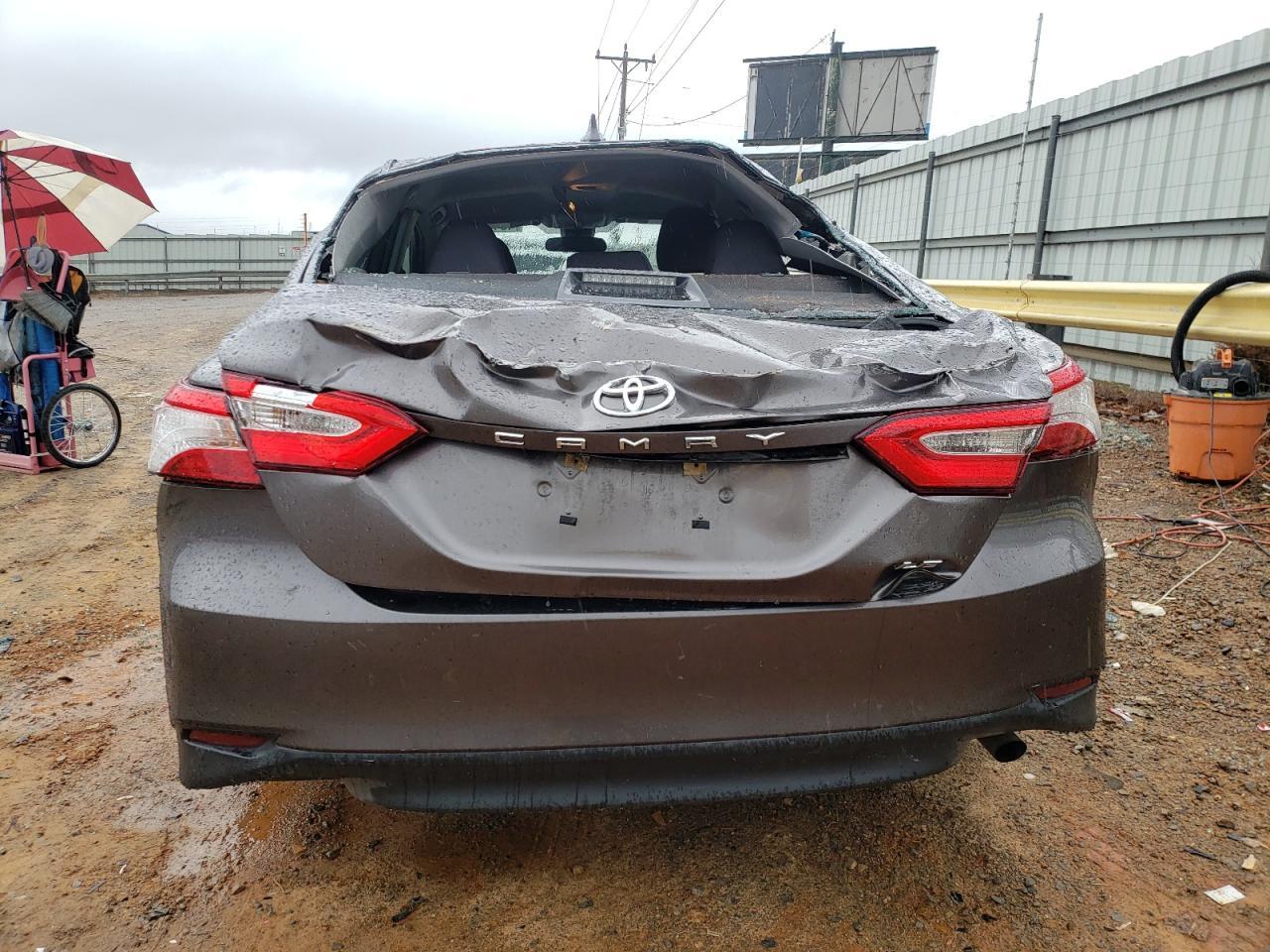 2020 TOYOTA CAMRY LE - Image 6