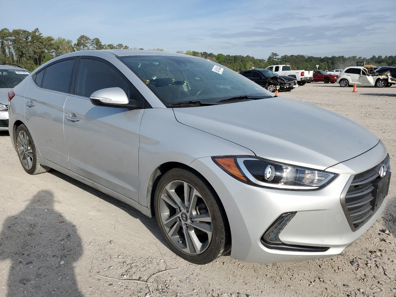 2017 HYUNDAI ELANTRA SE - Image 4