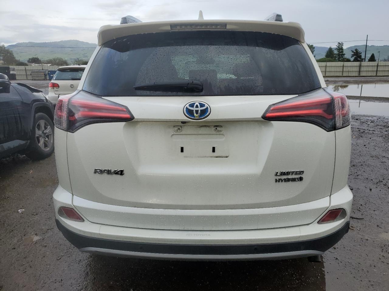 2017 TOYOTA RAV4 HV LI - Фото 6